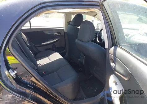 2010 Toyota Corolla S z USA, uszkodzony, nr VIN 2T1BU4EE8AC450883